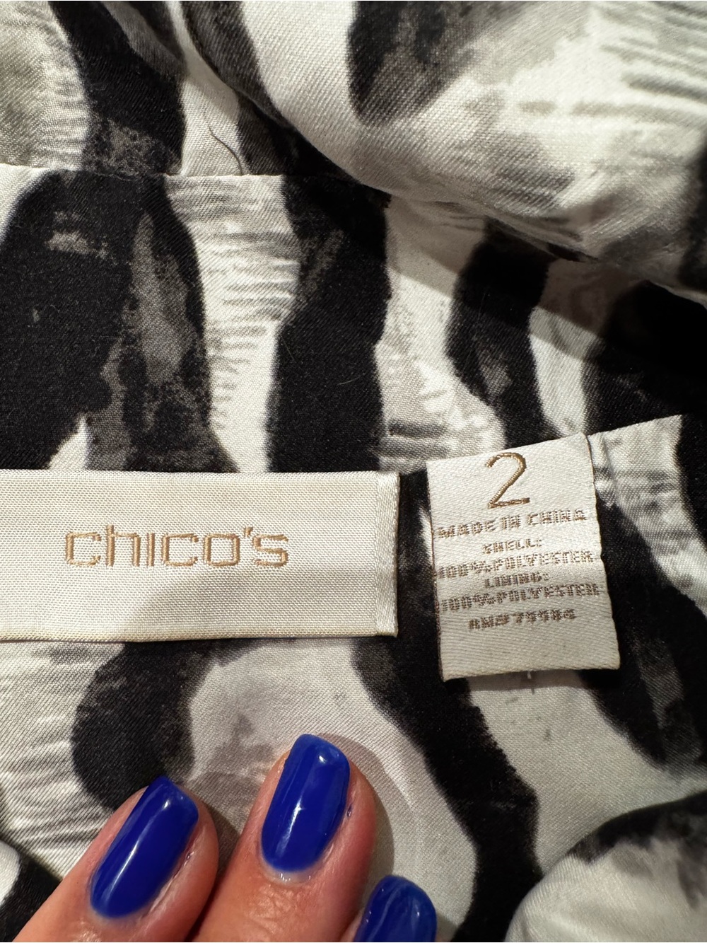 Chico’s size 2 large Black & White Zebra print jacket women full zip - Picture 3 of 5